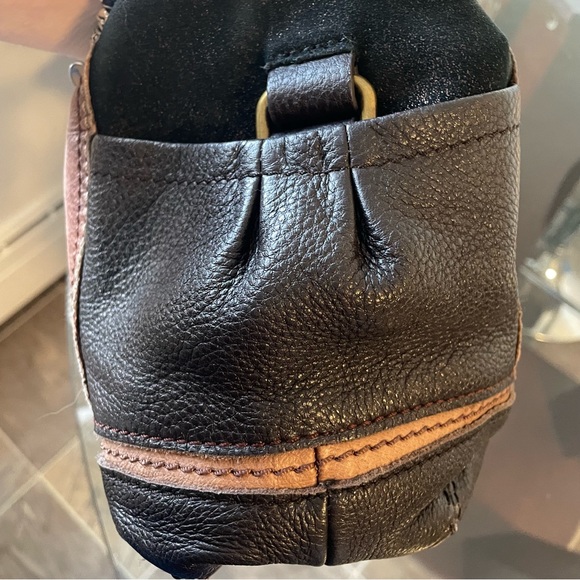 The Sak Genuine Leather Hobo Style Bag. - Picture 11 of 14